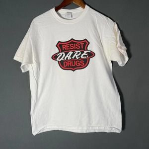 Vintage dare resist drugs t shirt